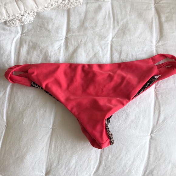 Acacia bottoms - Picture 2 of 3